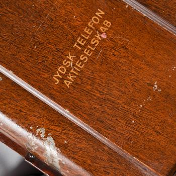 VÄGGTELEFON, Jydsk Telefonaktieselskab, tidigt 1900-tal.