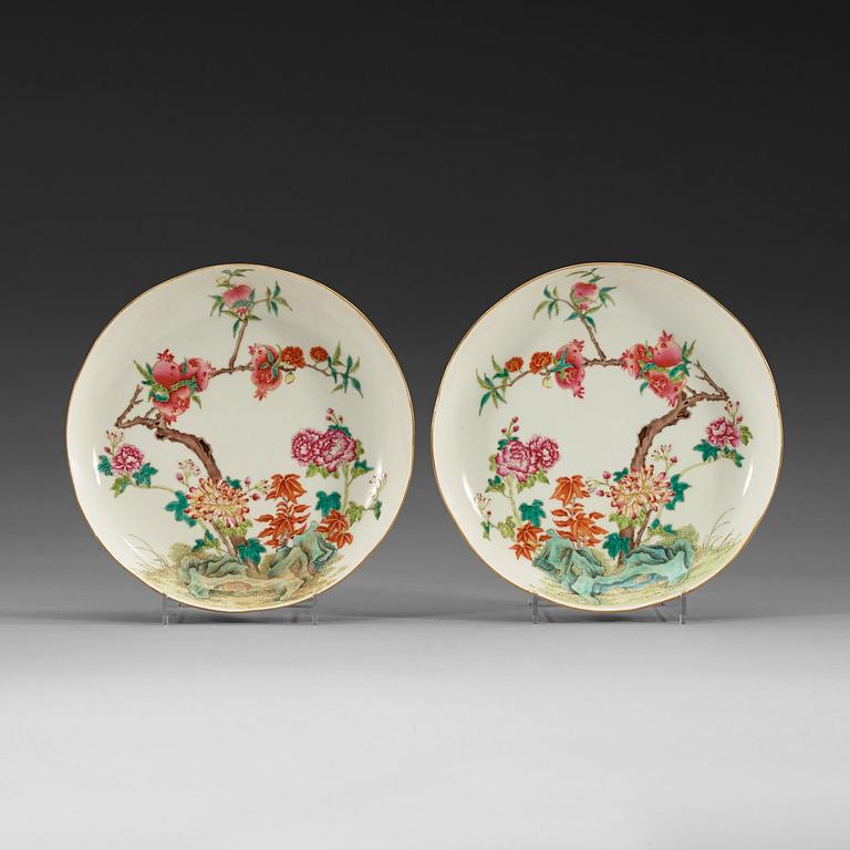 A pair of famille rose dishes, Republic, with Jiaqings sealmark in red (1912-49).