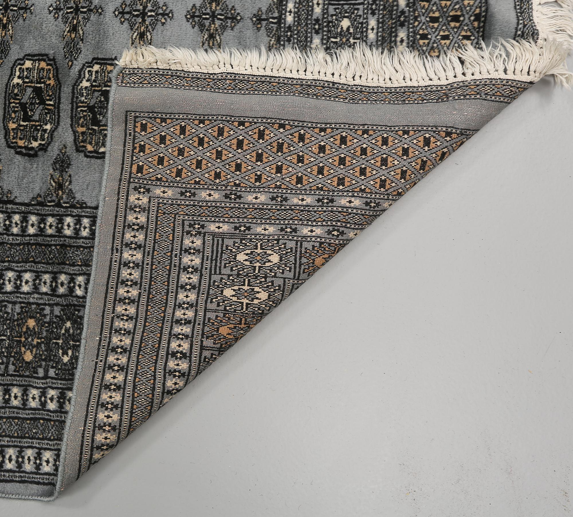 MATTA, Bochara, 254 x 157 cm, sent 1900-tal.