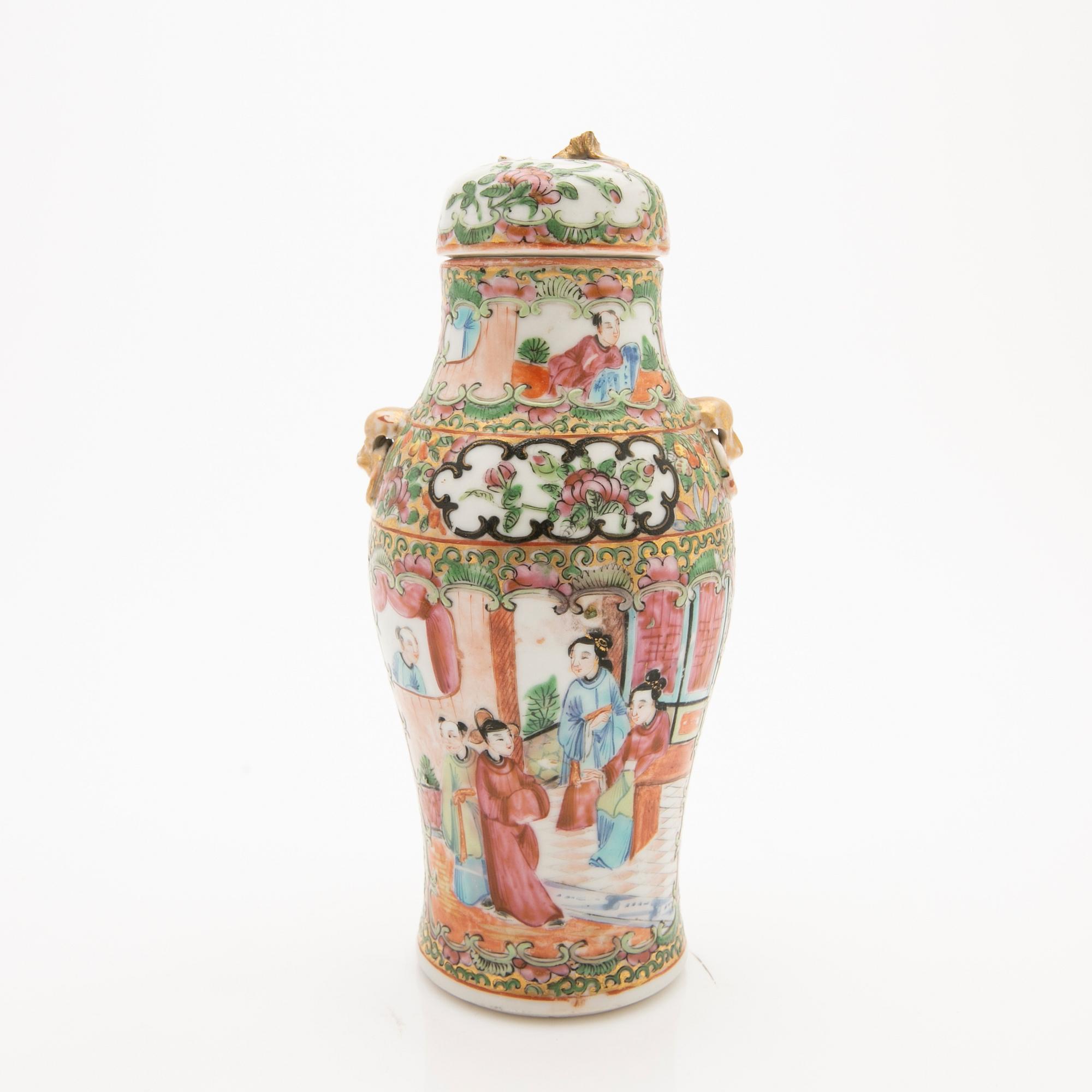 Bowl and cover urn, China, Canton, 18th/20th century.