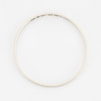 KARL-INGEMAR JOHANSSON, silver bangle.