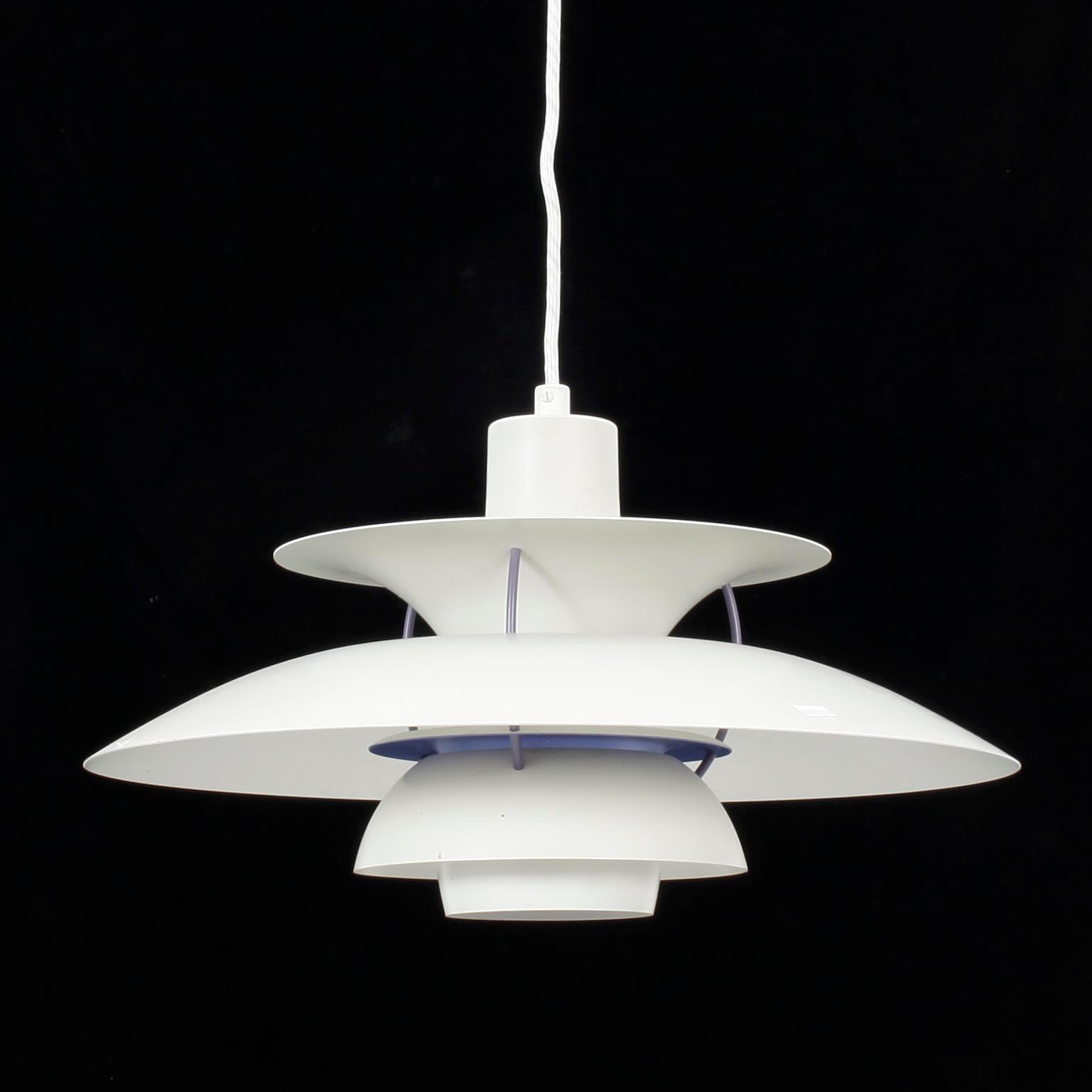 TAKLAMPA, "PH 5", Poul Henningsen för Louis Poulsen, Danmark.