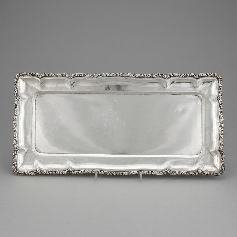 BRICKA, silver, Ungern, 1937-1965. Vikt ca 546 gram.