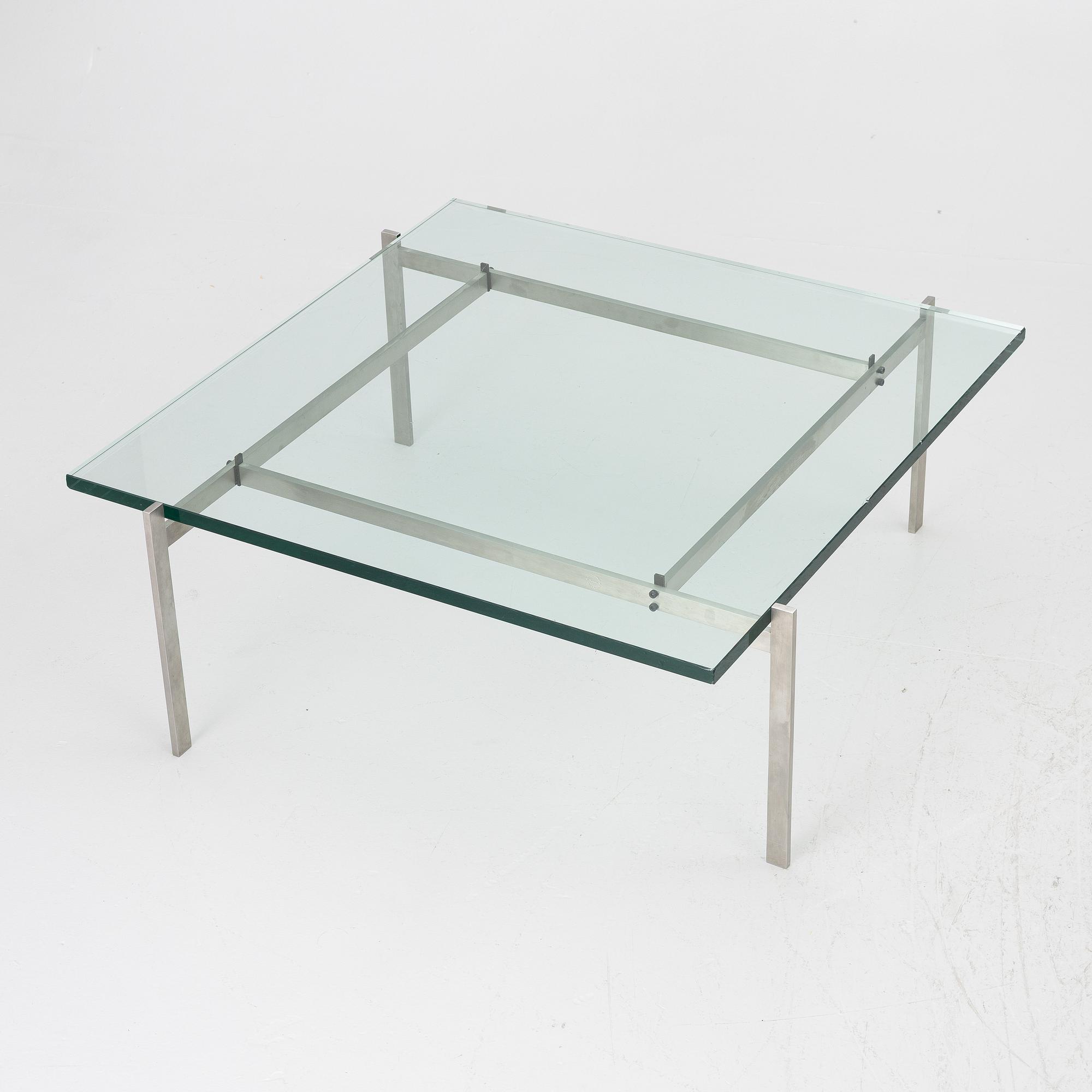 Poul Kjaerholm, soffbord. PK-61, Fritz Hansen, Danmark, 2011.