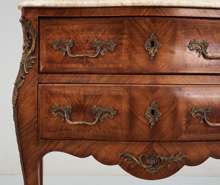 BYRÅ, Louis XV-stil, 1900-talets början.