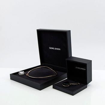 Vivianna Torun Bülow-Hübe, necklace, silver, with two pendants in rock crystal and onyx, by Georg Jensen.