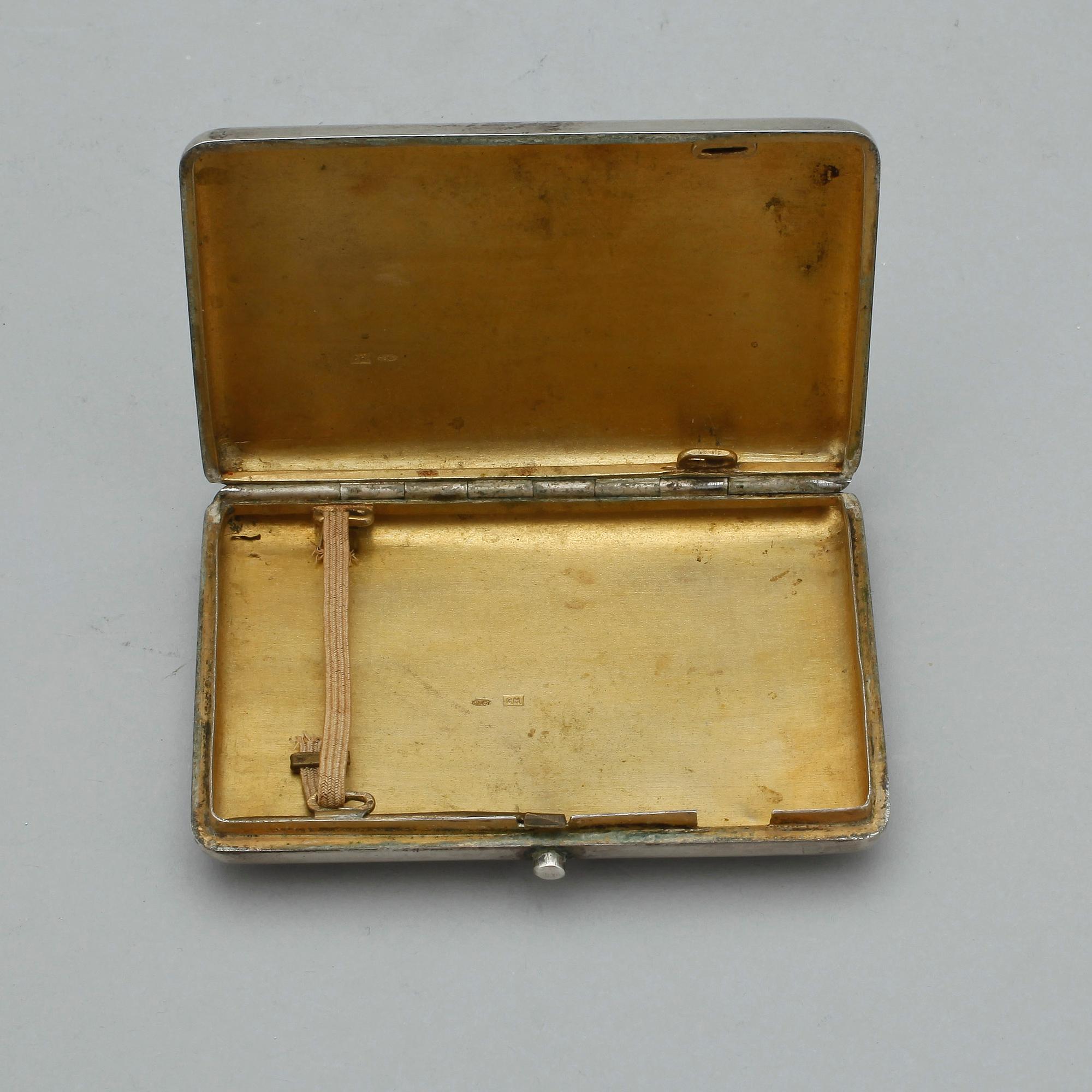 ETUI, silver, Ryssland 1896-1908. Vikt ca 134 gram.