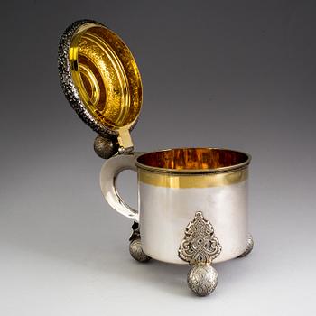 Guldsmeds Aktiebolaget GAB, dryckeskanna, silver, Stockholm 1911, barock-stil.