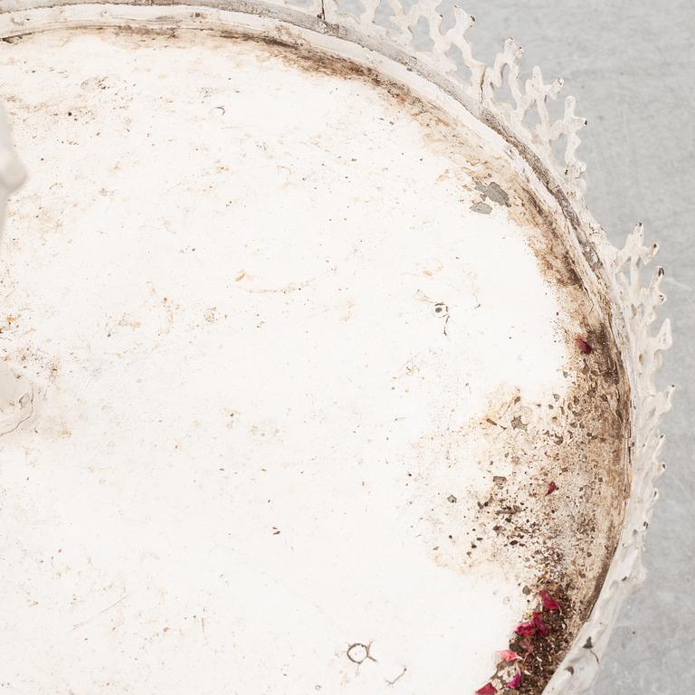 Flower table, first half of the 20th century.