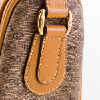 GUCCI Vintage Micro Monogram Cross Body Bag.