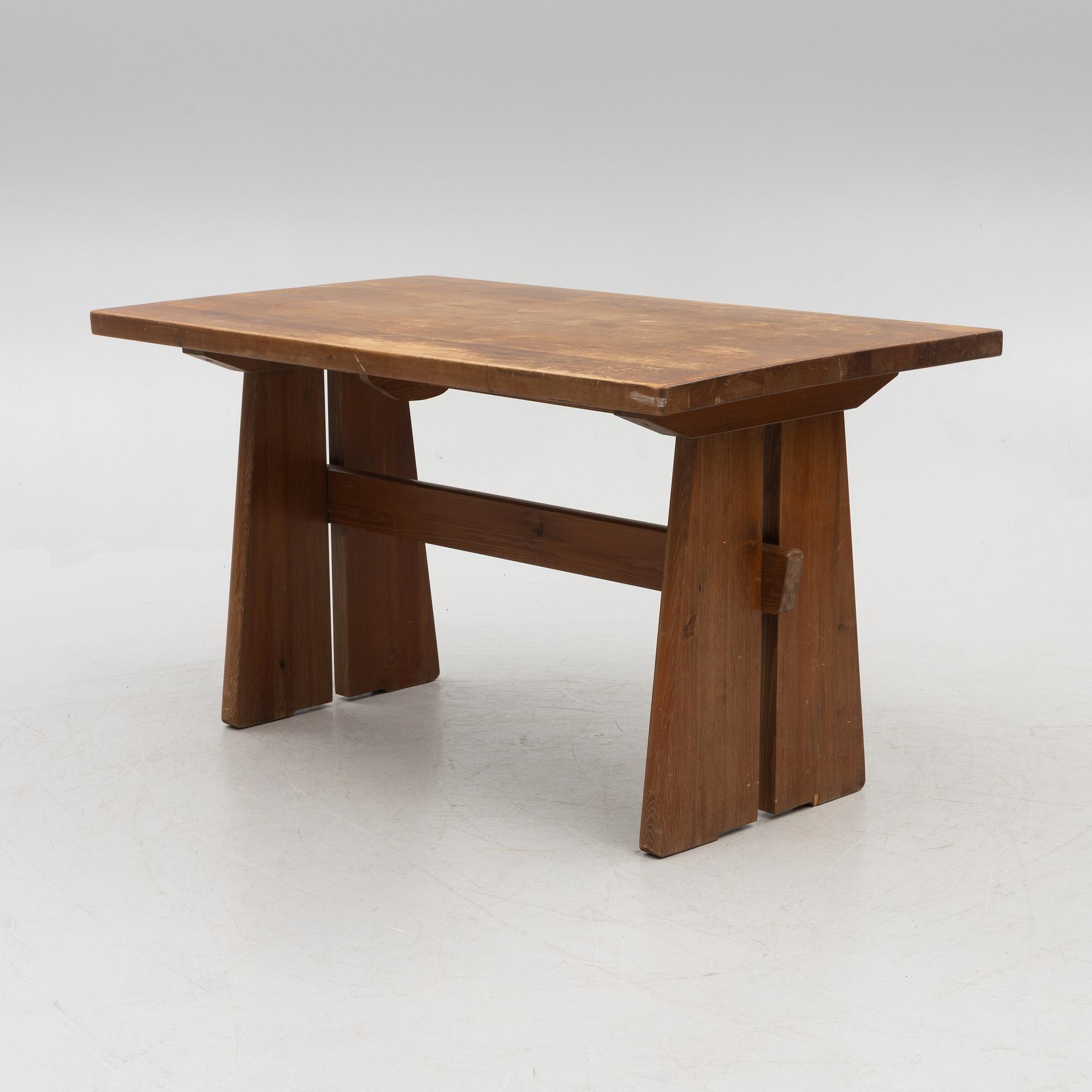 Göran Malmvall, dining table with 4 chairs, Svensk Fur, second half of the 20th century.
