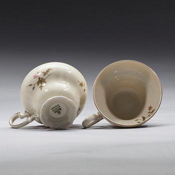 KAFFEKOPPAR MED FAT, 12 delar, porslin, "Pompadour", Rosenthal. 1900-talets senare hälft.