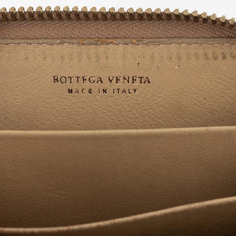 Bottega veneta, plånbok & armband.