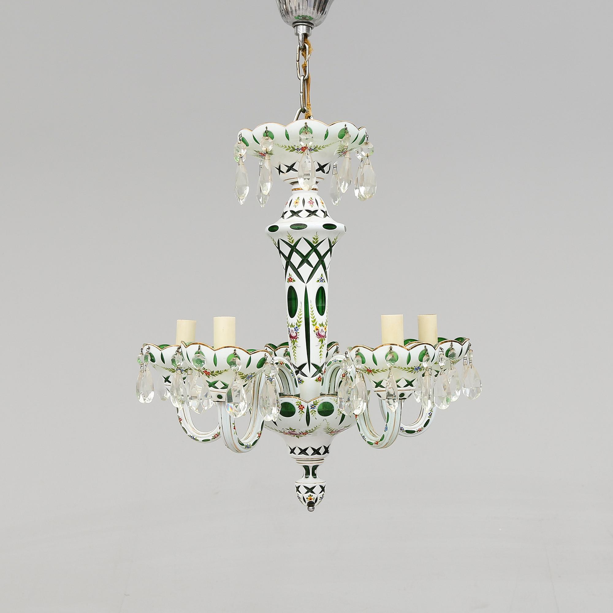 TAKKRONA, glas, Böhmen, 1900-talets mitt. Höjd ca 50 cm.