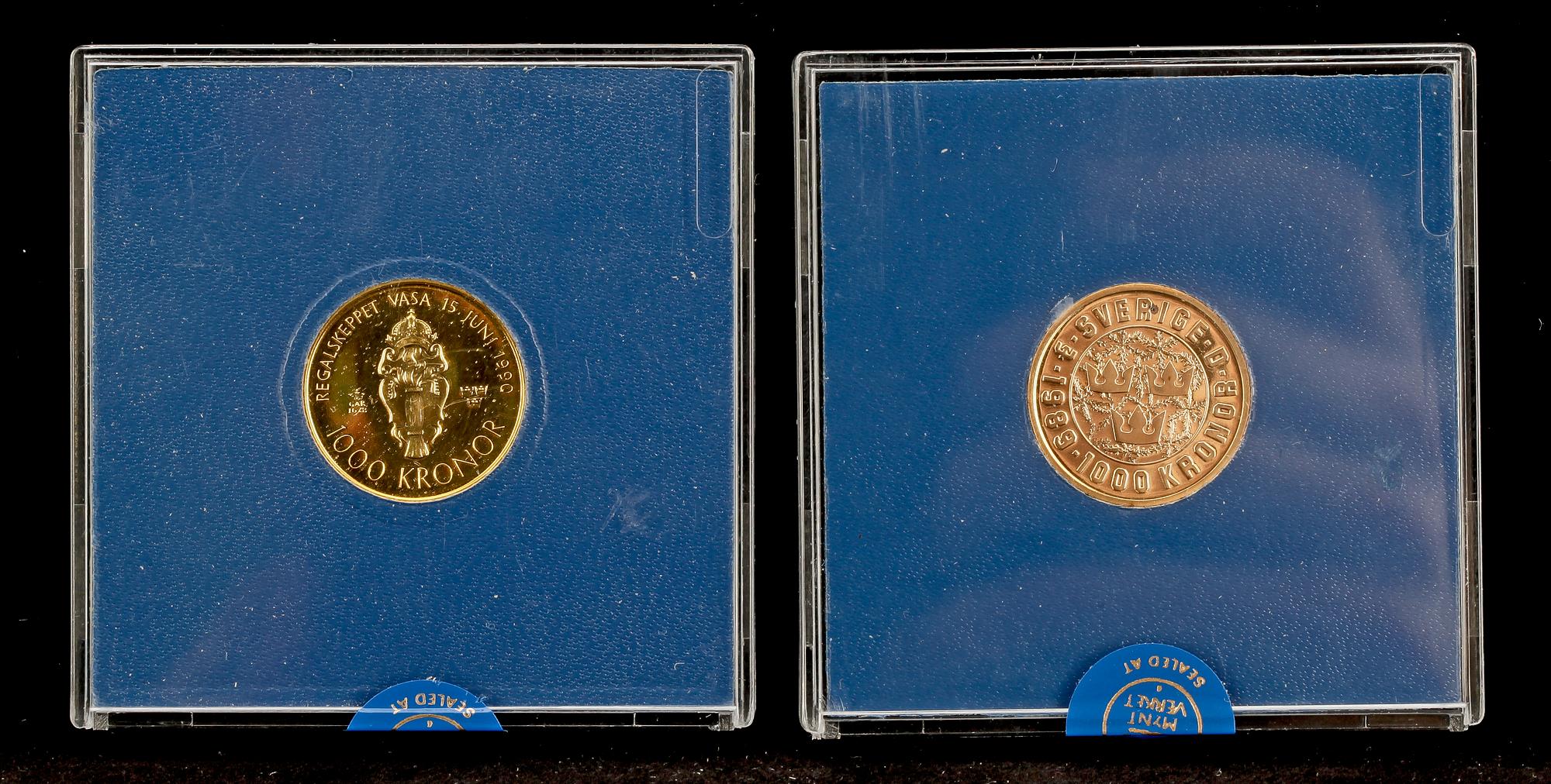 JUBILEUMSMYNT 1000 KRONOR, 2 st, guld, "Ishockey VM 1989" resp "Regalskeppet Vasa 1990", totalvikt ca 11,6 gram.
