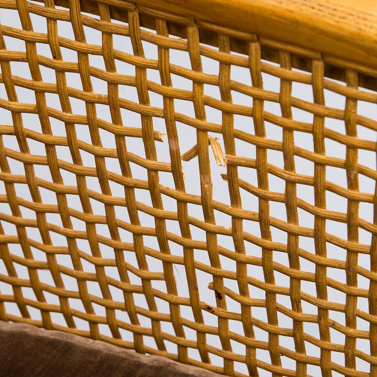 Carl-Johan Boman, A 1940s armchair for Oy Boman Ab .