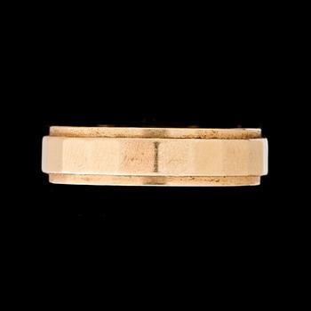 RING, 23 k. Vikt ca 10 g.