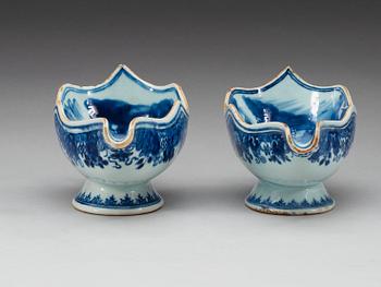 A pair of blue and white sauce boats, Qing dynasty, Qianlong (1736-95).