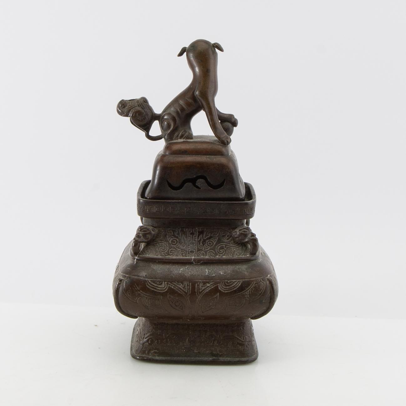 Incense burner China 18th/19th century bronze.