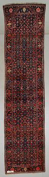 MATTA, orientalisk, ca 467 x 118 cm.