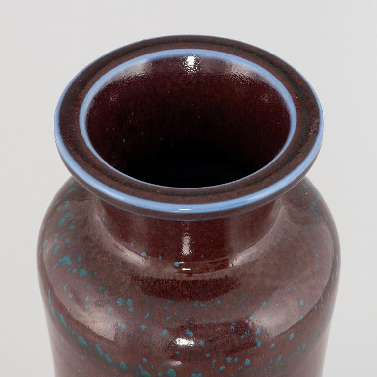 Berndt Friberg, a stoneware vase, Gustavsbergs Studio 1964.