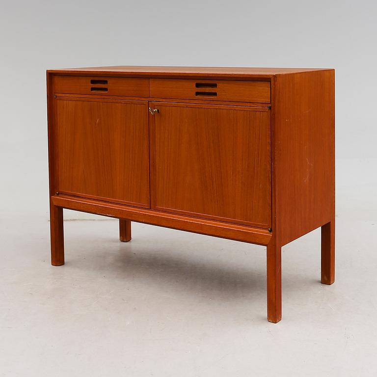 SIDEBOARD, Bertil Fridhagen, Bodafors, 1960.
