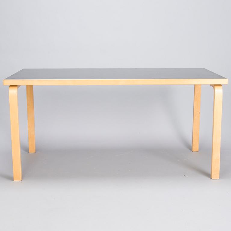 ALVAR AALTO, a late 20th century  '81A', table for Artek.