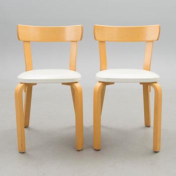 ALVAR AALTO, STOLAR, ett par, modell 69, Artek 1900-talets slut. Modellen formgiven 1935.