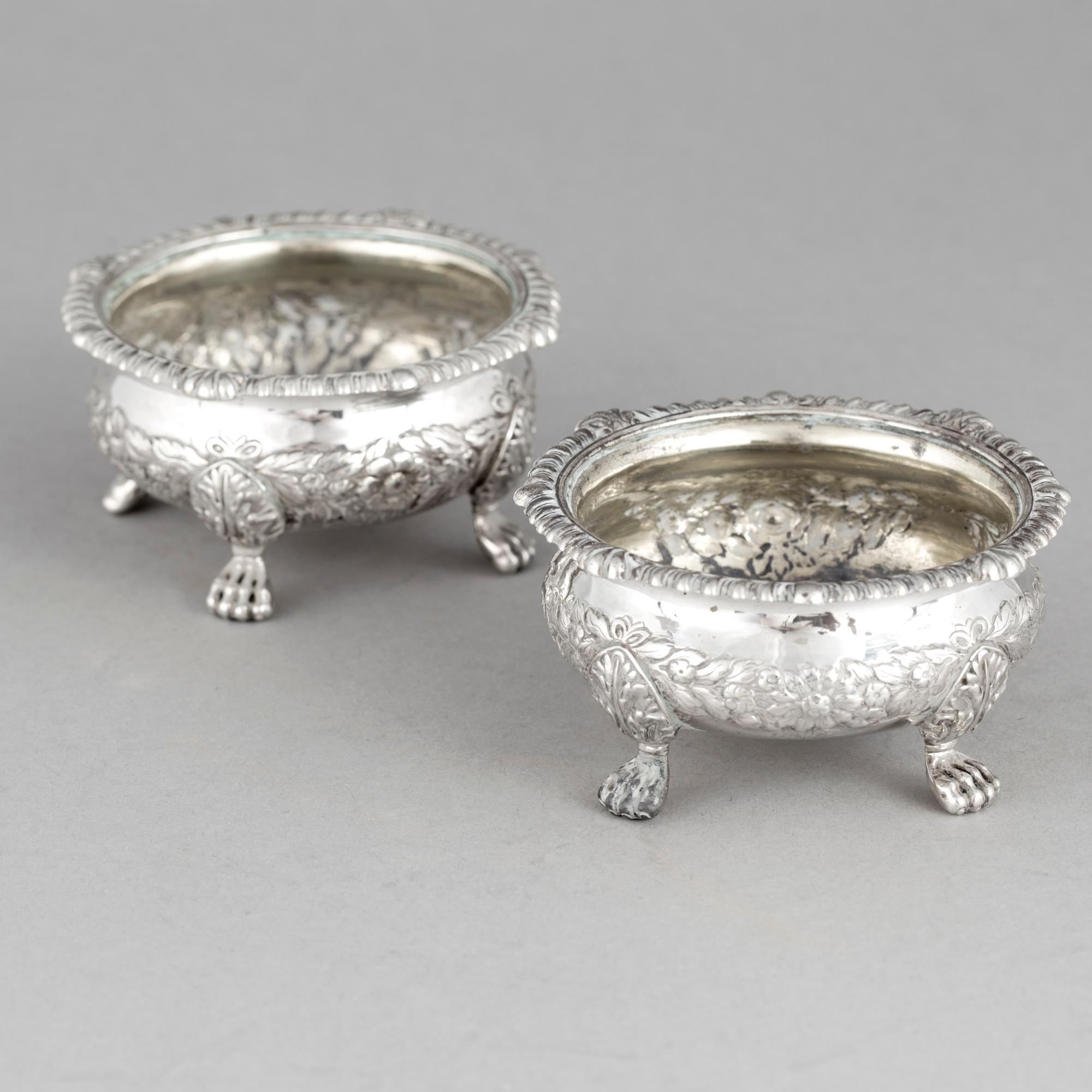 SALTKAR, ett par, silver, Joseph Angel II, London 1816-17.  Vikt 289 g.