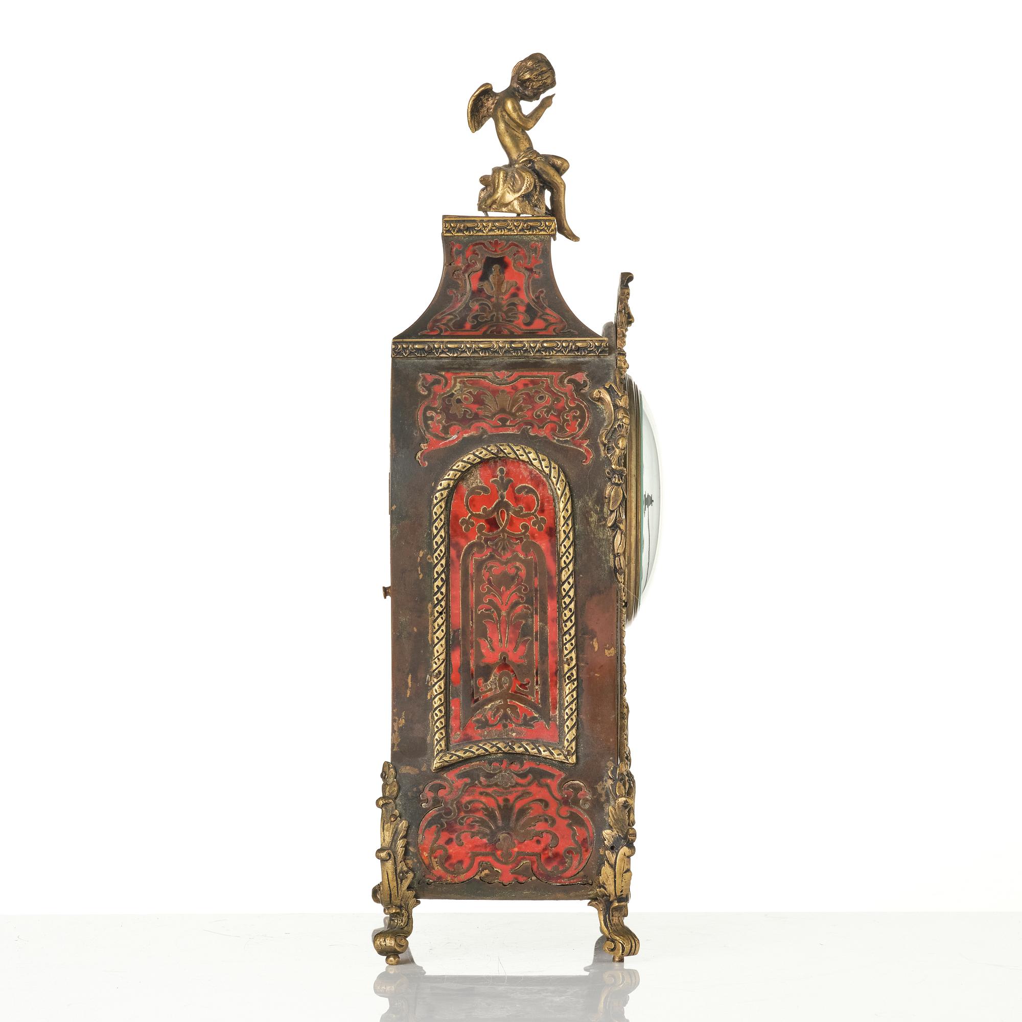 A Rococo-style mantle clock, around 1900.
