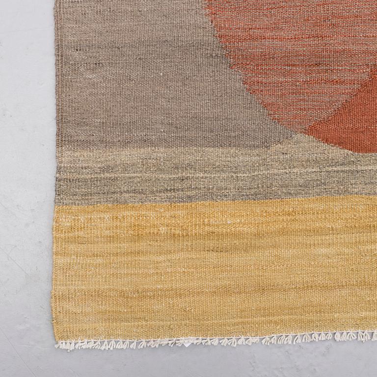 MATTA, Kelim orientalisk, ca 373 x 278 cm.