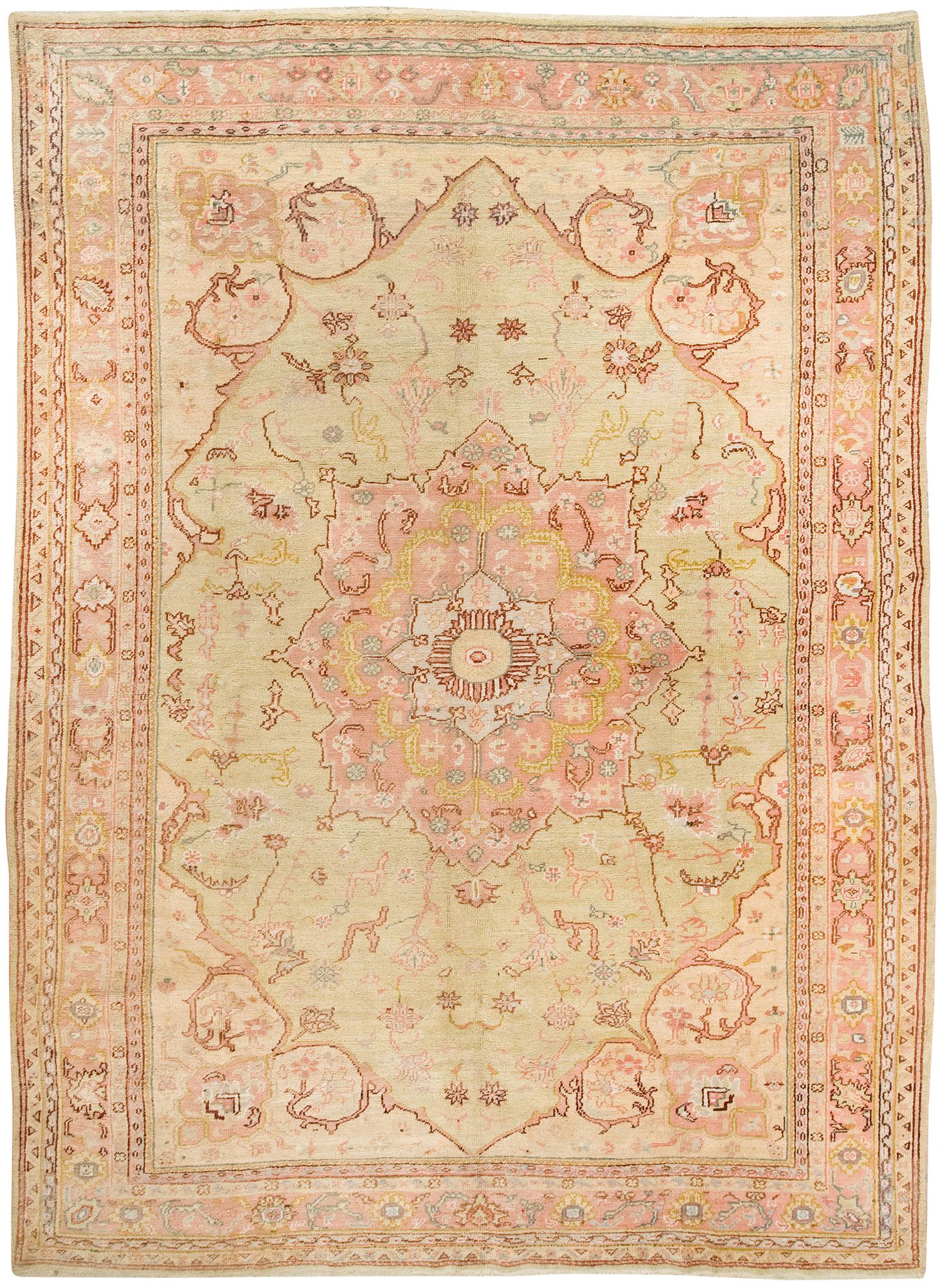 SEMIANTIK TURKISK. 384 x 277 cm.