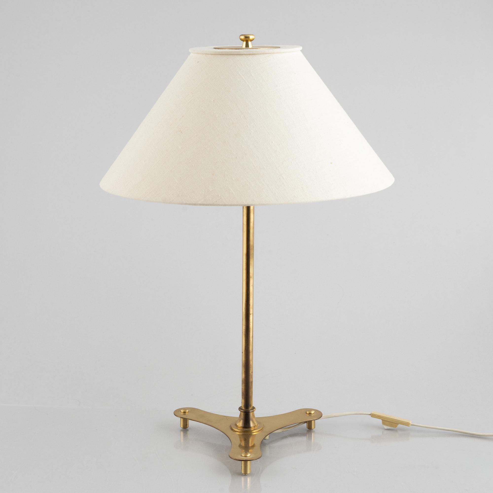 Josef Frank, bordslampa, modell 2467, Firma Svenskt Tenn.
