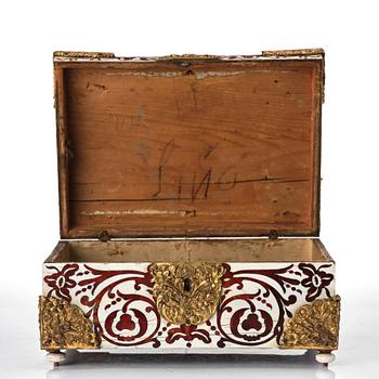 A Baroque 18th century tortoiseshell and antler veneered casket.