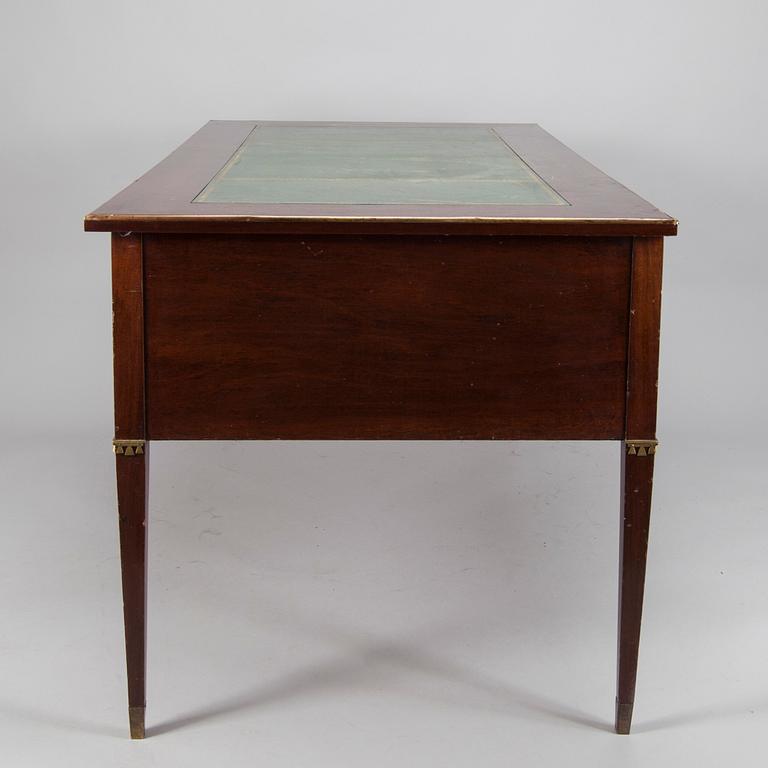 SKRIVBORD, sengustavianskstil, tidigt 1900-tal.