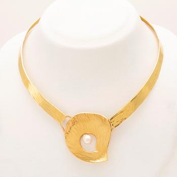 Elon Arenhill, halsband 18K guld och odlad pärla 1992.