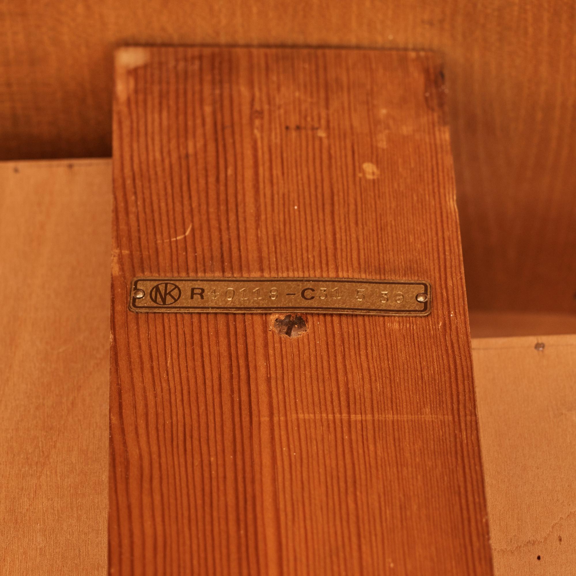 Axel Einar Hjorth, skrivbord, Nordiska Kompaniet, 1939, modellen ritad år 1936.