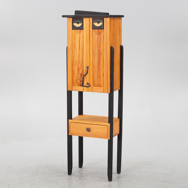 Marita Olsson, skåp, Arvika Konsthantverk, 2000-tal.