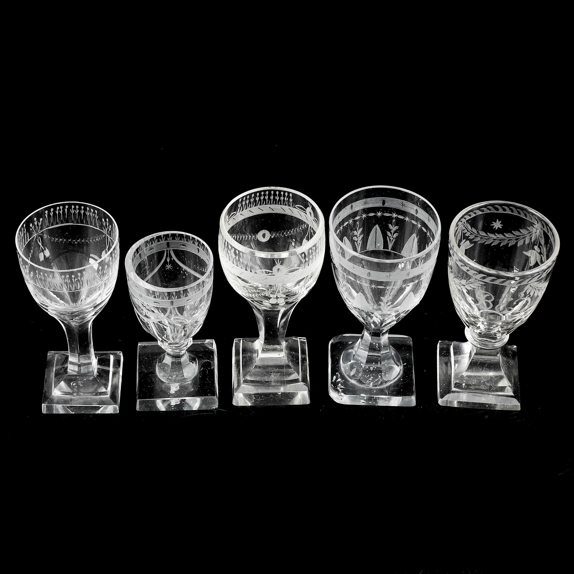 A matched set of 20 wine glasses, 19th/20th Century.