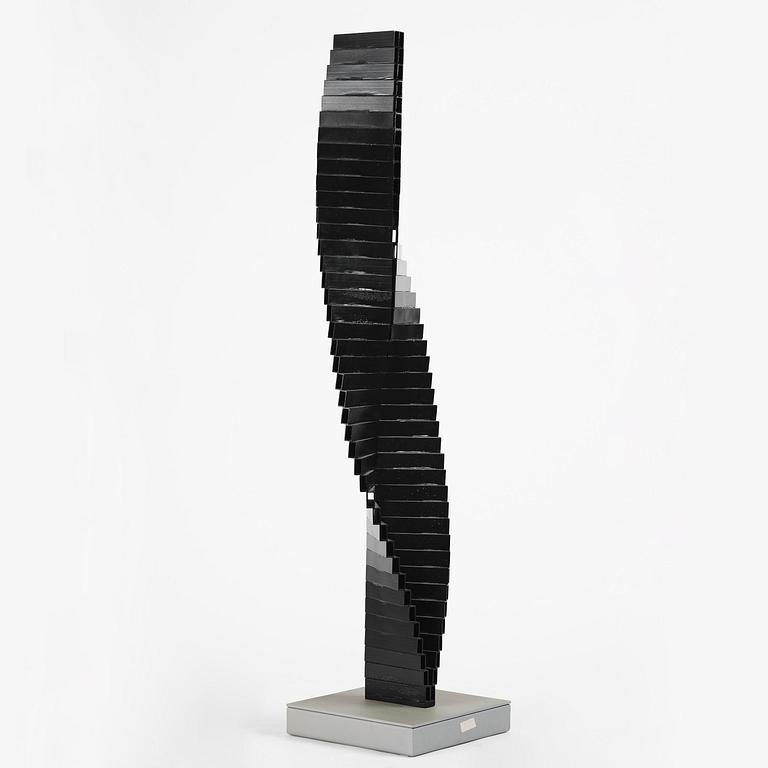 Arne Jones, "Yin-Yang II".