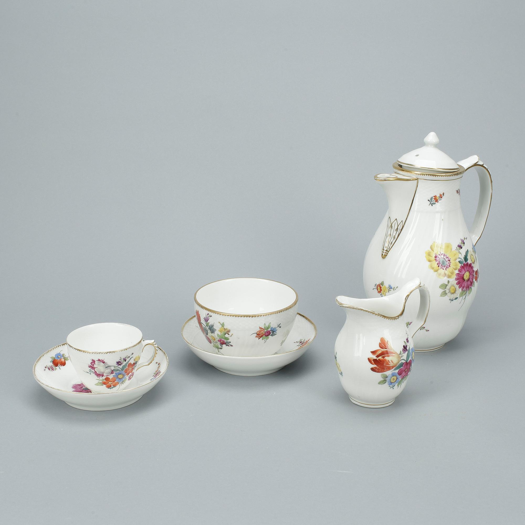 KAFFE-/MOCCASERVIS, porslin, 25 delar, Royal Copenhagen, 1800-talets andra hälft.