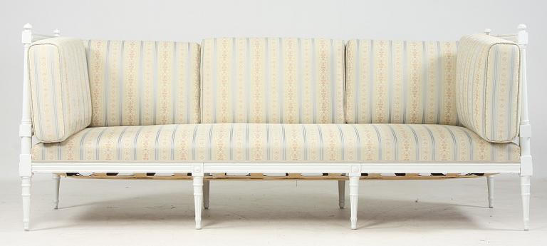 BANKETTSOFFA, gustaviansk stil, 1900-tal.