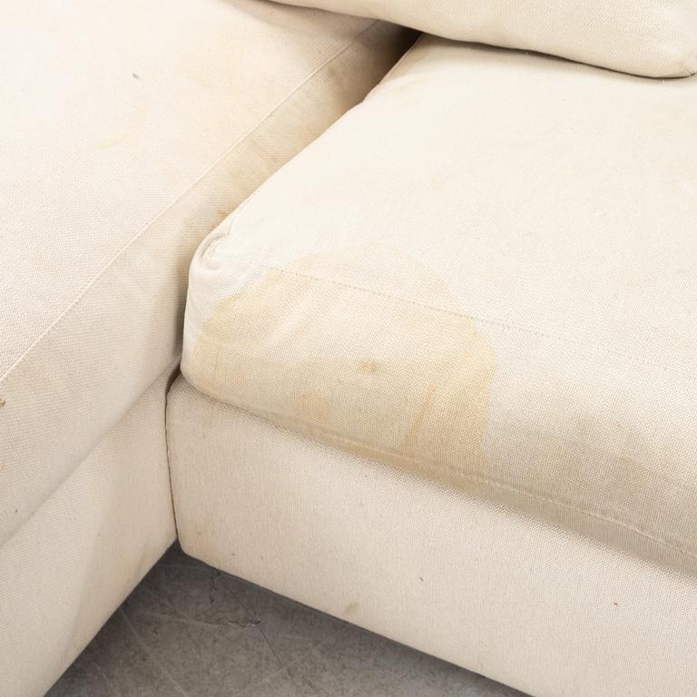 Antonio Citterio, a 'Groundpiece' modular sofa, Flexform, Italy.
