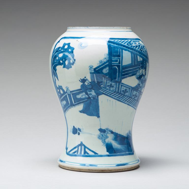 VAS, porslin. Qingdynastin, Kangxi (1662-1712).