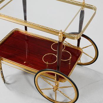 SERVERINGSVAGN, 1900-talets andra hälft.