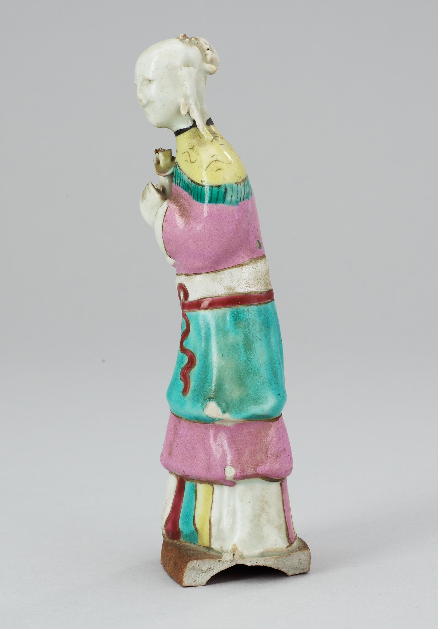 FIGURIN, porslin. Qing dynastin 1700-tal.