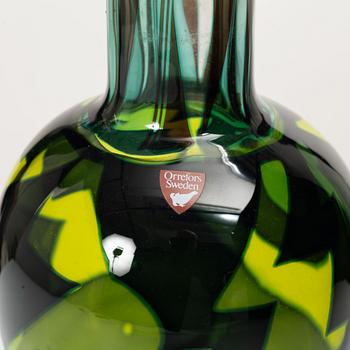 Eva Englund, Vase, glass, Orrefors 1988.