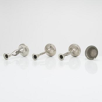 Paavo Tynell, ljusstakar, ett par modell 8025, ljusstake 8022, och skål, Taito, 1920/30-tal.