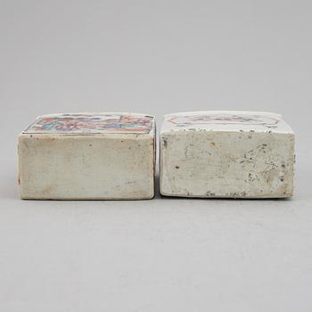 Two famille rose tea caddies, Qing dynasty, Qianlong (1736-95).