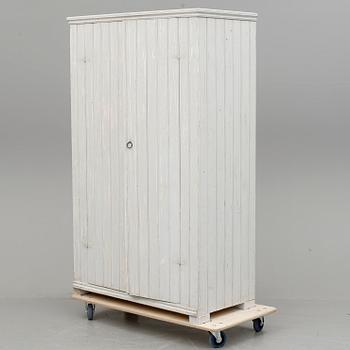 KLÄDSKÅP, 1900-talets början.